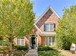 2719 Phillips Gate Dr, Charlotte, NC 28210