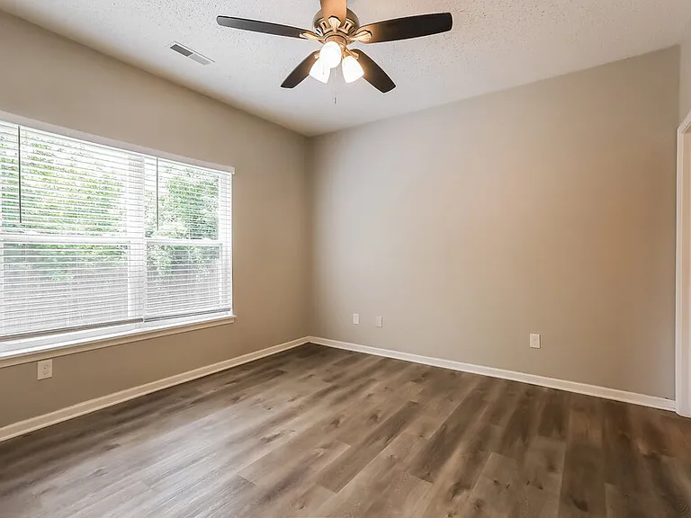 7150 Parklake Pl — Photo 8