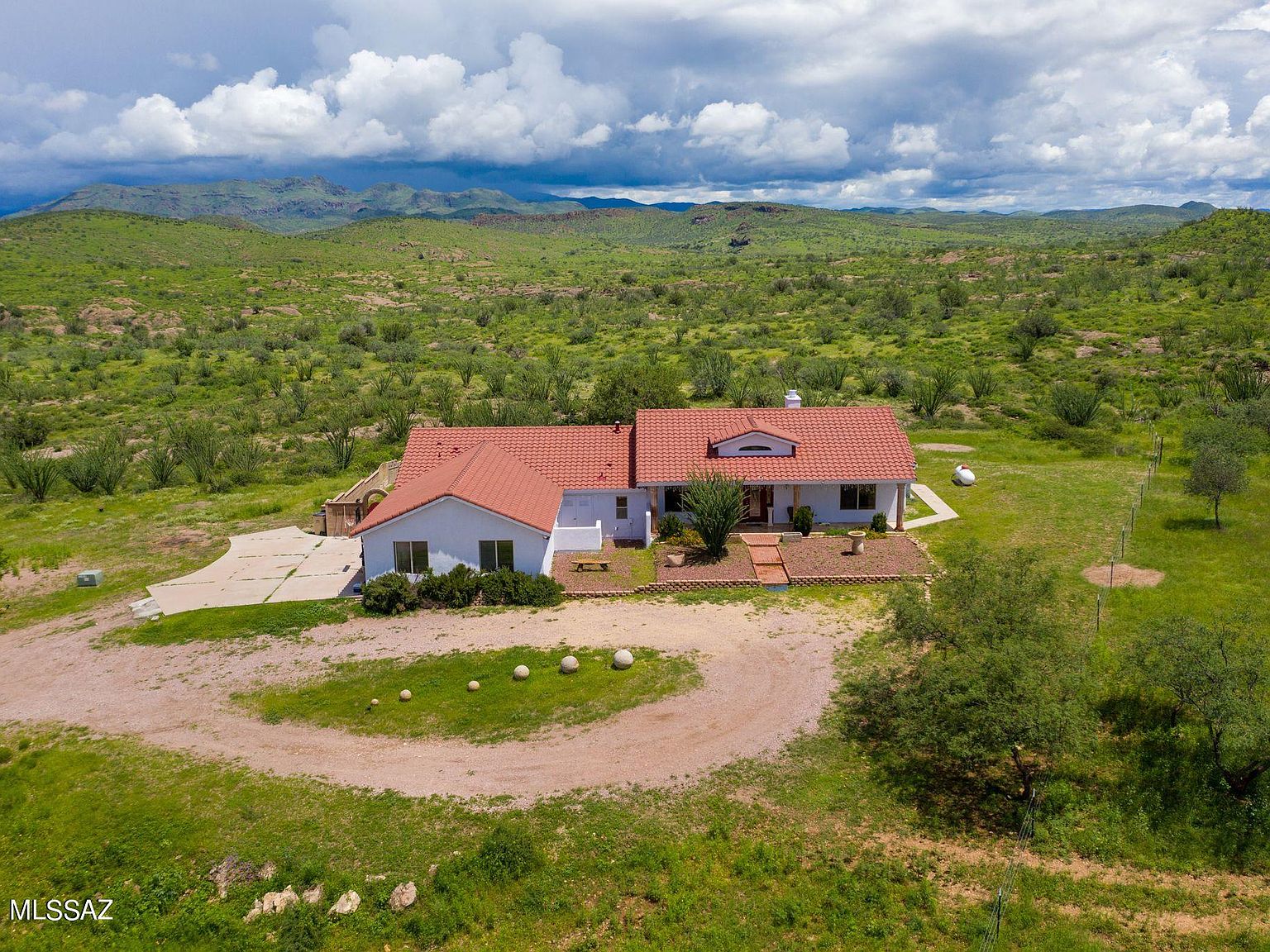 1135 Via San Francisco, Rio Rico, AZ 85648 MLS 22121449 Zillow