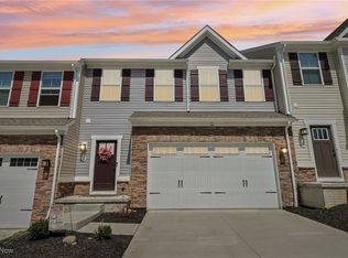 21 Pine Ave, Peninsula, OH 44264