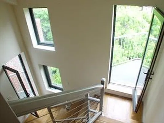 Rented by Plaza Real Estate Group | media 32