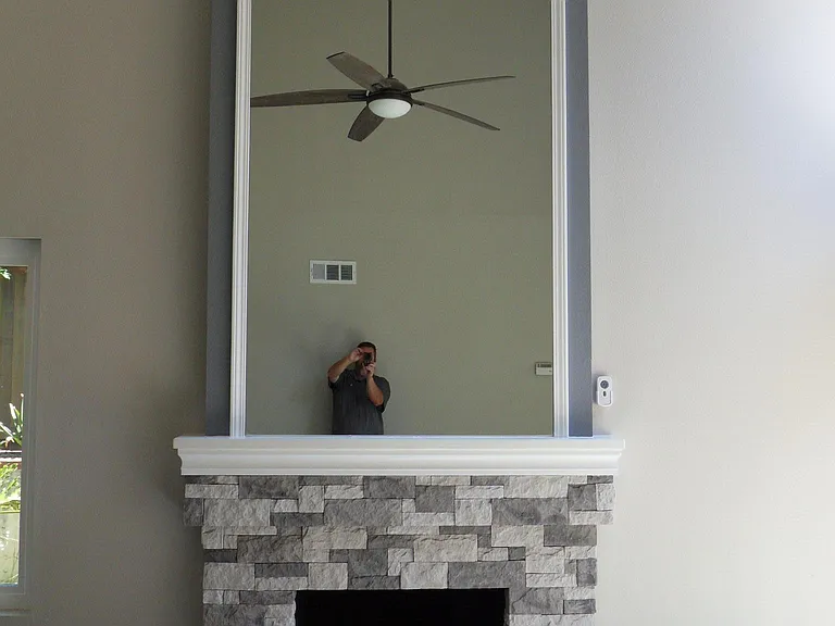 1439 Valleda Ln — Photo 4