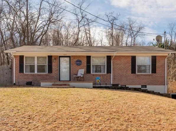 104 Foundry Pl, Radford, VA 24141