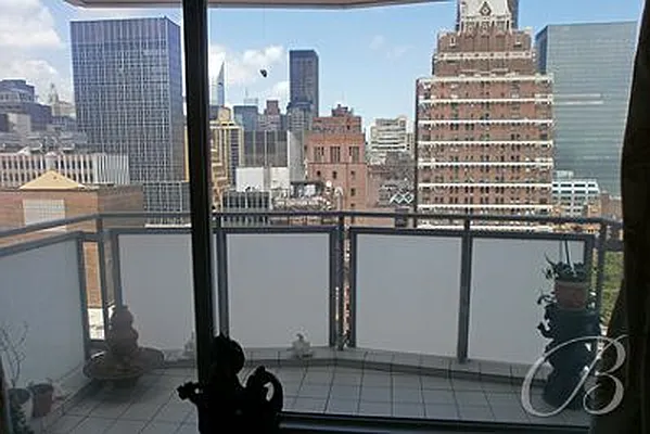 Rented by Bellmarc Realty | media 1