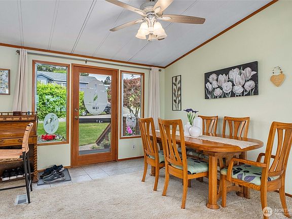 4th image of 8210 177th Avenue SW