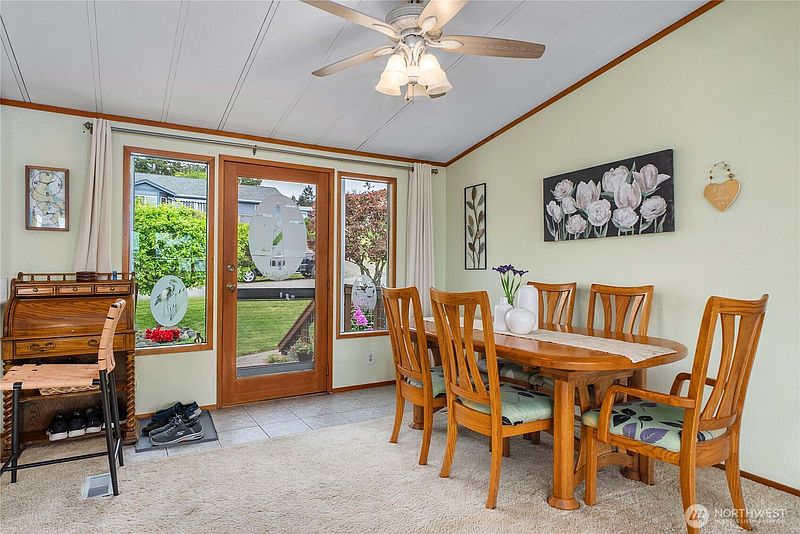 4th image of 8210 177th Avenue SW