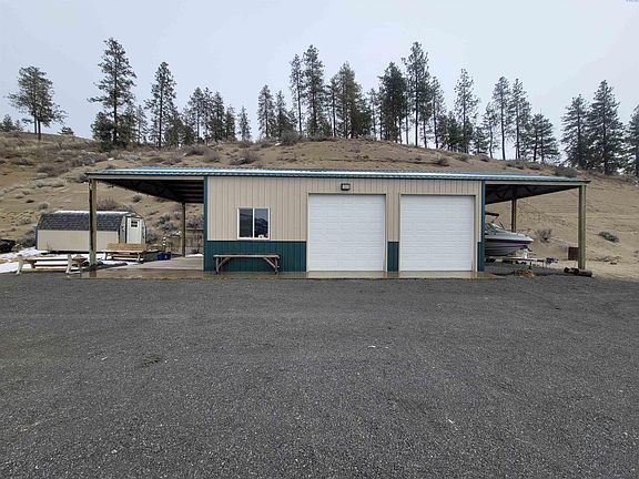 3rd image of 42030 Lakeview Dr N