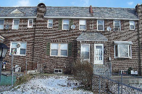 Home in Center