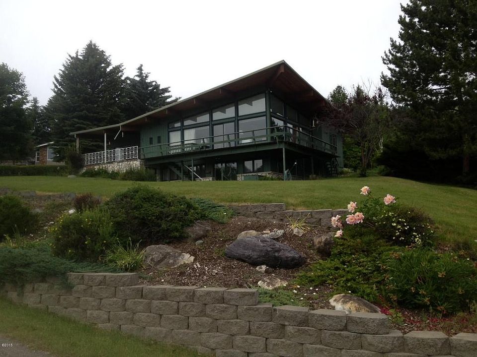 1st image of 204 Lakeshore Dr