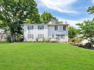 148 Wave Rd, Manahawkin, NJ 08050