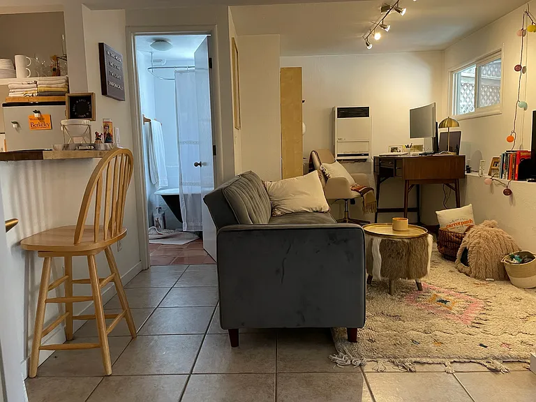 2112 Curtis St — Photo 12