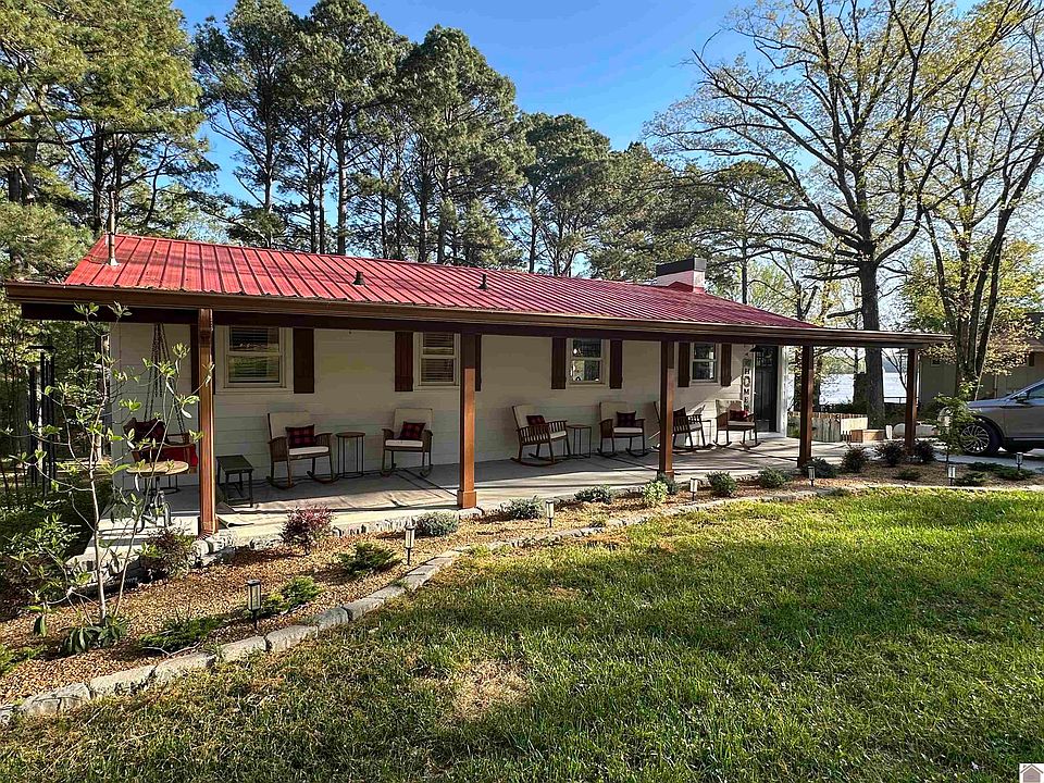 1st image of 675 Lakeway Dr
