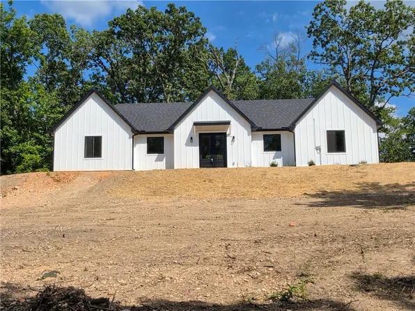 46 Northfleet Dr, Bella Vista, AR 72714
