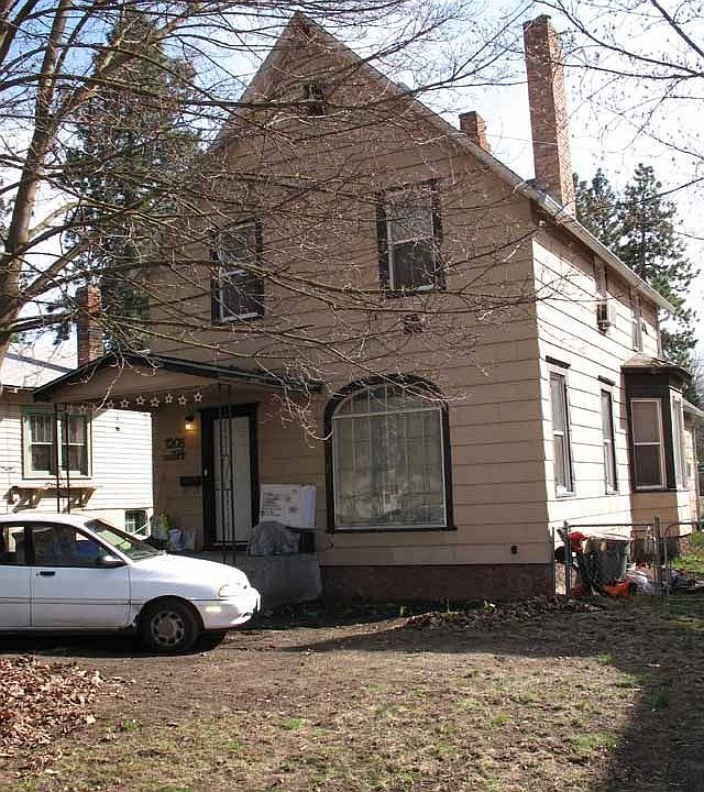 1st image of 1208 E Newark Ave