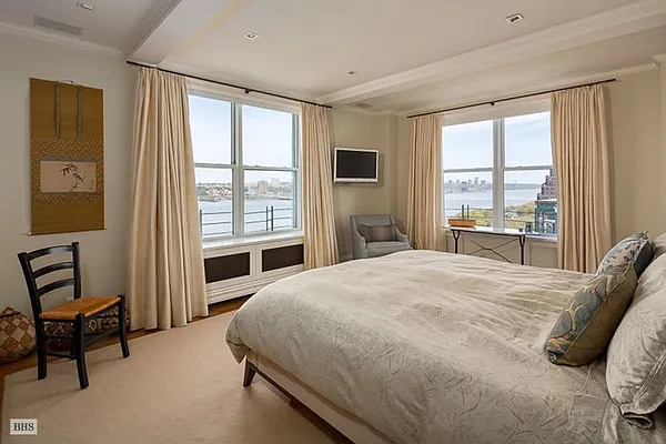 Rented by Brown Harris Stevens | media 15