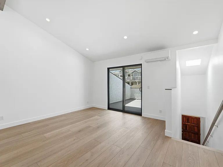 1518 Marcelina Ave #2 — Photo 19