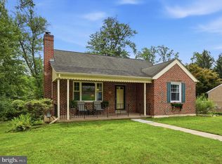 12 Hidden Ln, Feasterville, PA 19053