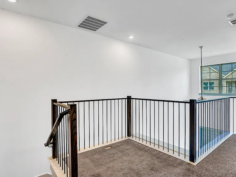 2723 Vista Park Ln — Photo 20