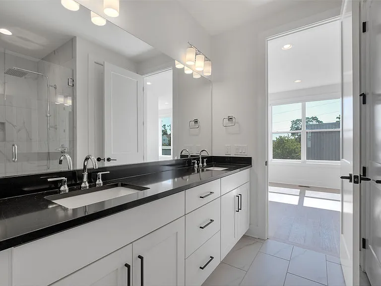 608 Hagan St — Photo 17