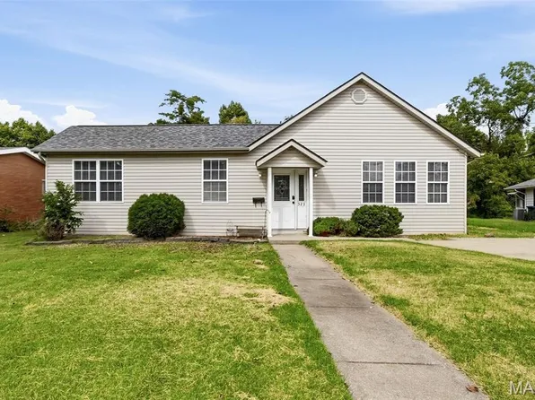 523 W Bottom Ave, Columbia, IL 62236