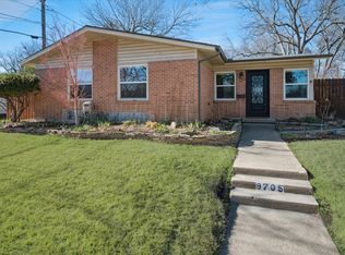 9705 Ash Creek Dr, Dallas, TX 75228