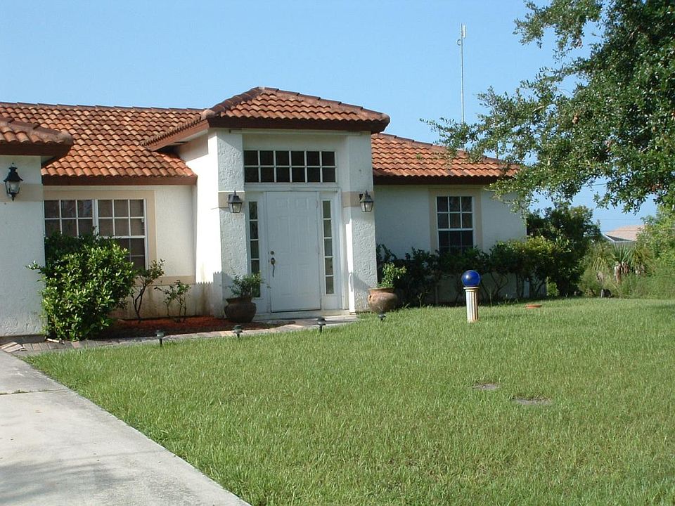 1st image of 17240 Gulfspray Cir