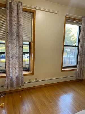 Rented by Winzone Realty Inc | media 3