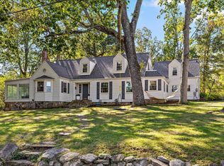 1306 Elfin Rd, Lookout Mountain, GA 30750