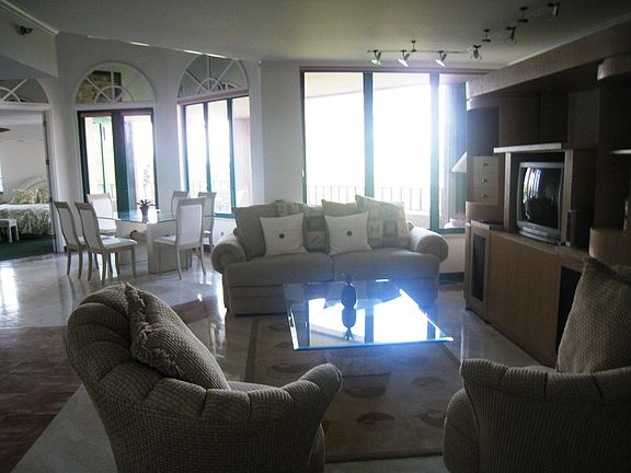 5th image of 100 SE 5th Ave Penthouse 2