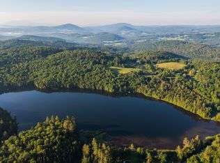 313 Taylor Rd, Peacham, VT 05862