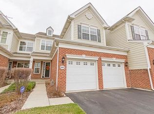 1105 Iron Horse Ct, Elgin, IL 60124