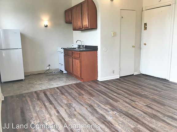 5th image of 5530 Black St #8389896