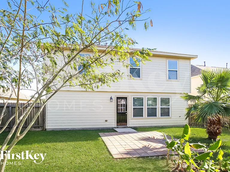 7819 Adonis Ave — Photo 14
