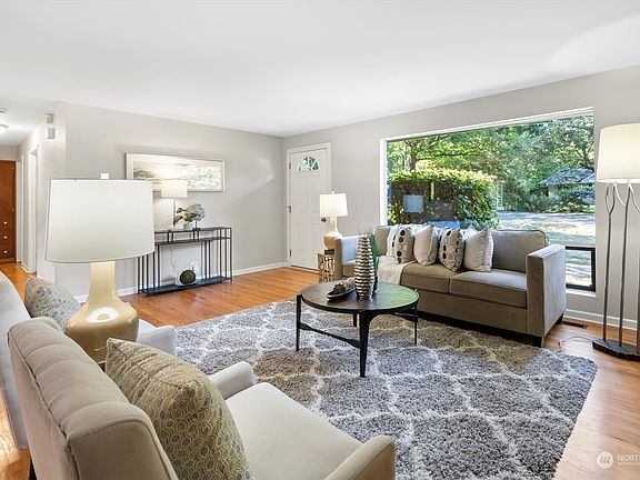4th image of 8805 SE 62nd Street