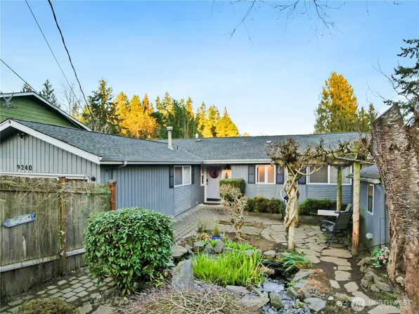 9240 Sand Point Way NE, Seattle, WA 98115