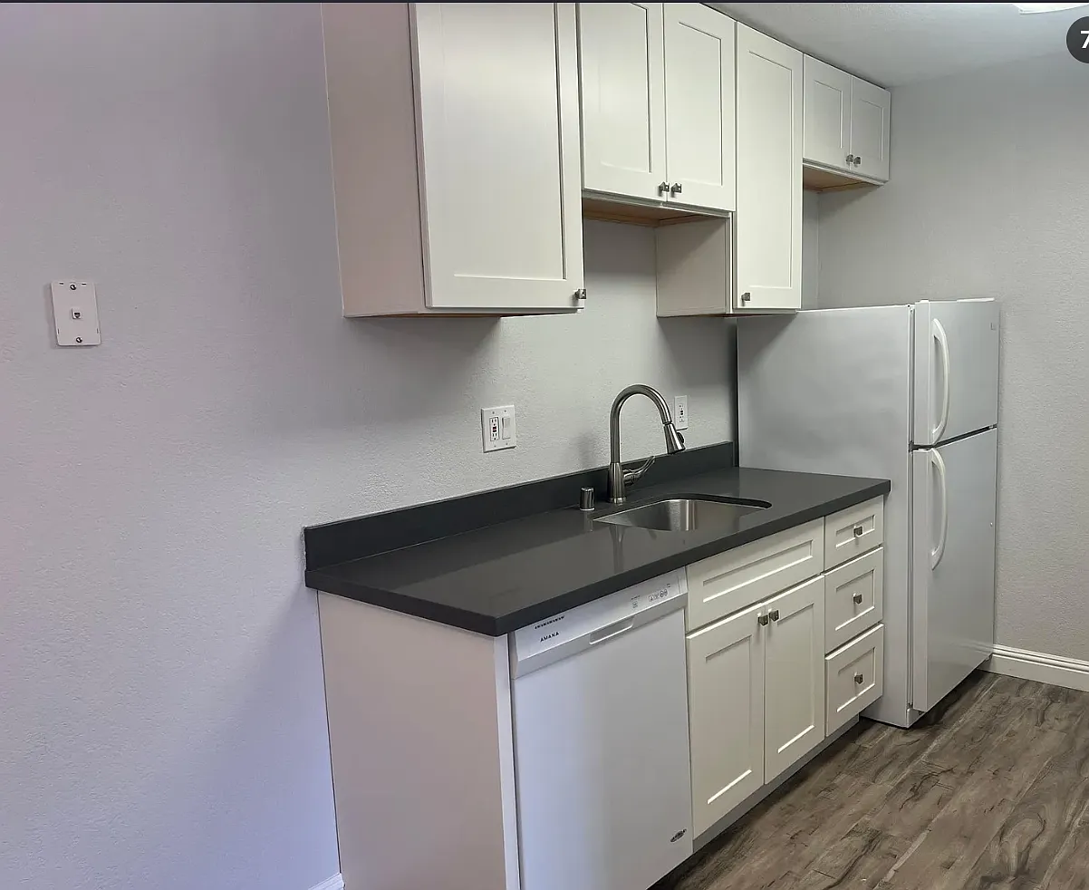 1 bed, 634 sqft, $1,950 — Photo 2