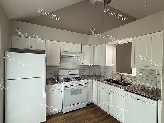 5th image of 8957 Hauser St #1