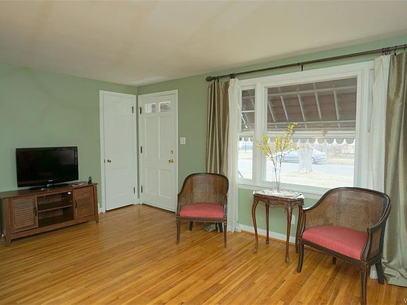 2nd image of 11 Newport Ave