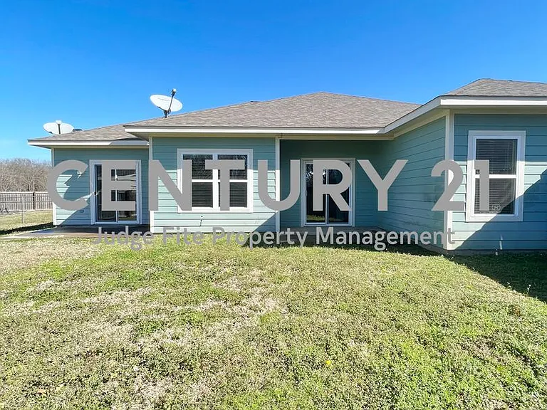 214 Lasso Cir — Photo 13