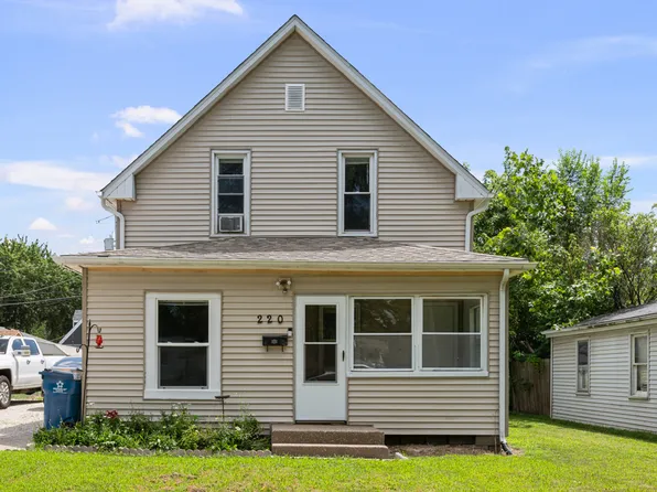 220 30th Ave, East Moline, IL 61244