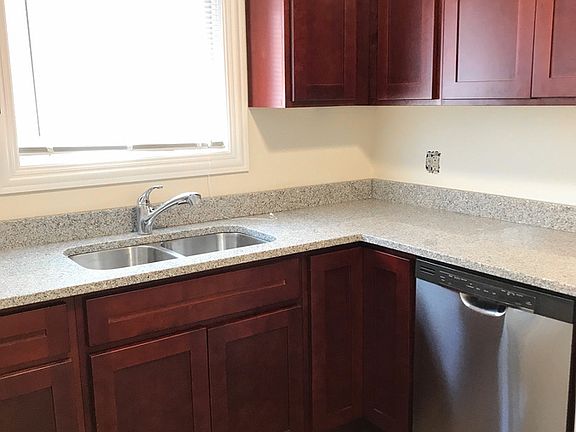 2nd image of 741 Mulford St APT 2N