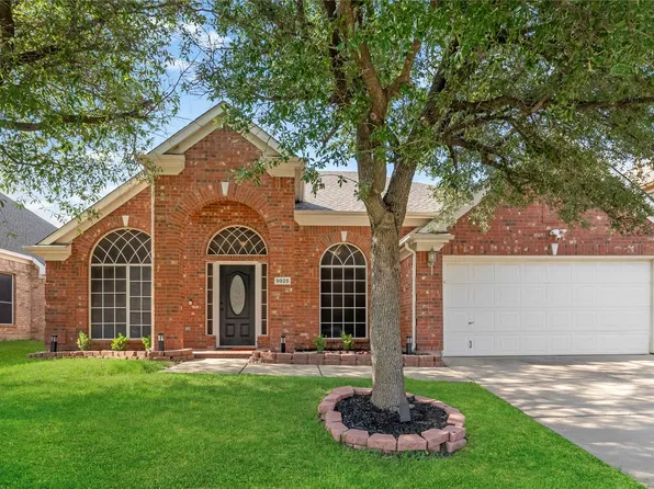 9925 Crawford Farms Dr, Fort Worth, TX 76244