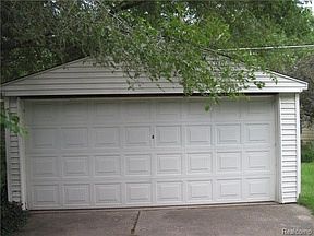 2nd image of 9922 Hillcrest St