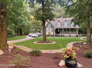 2008 Crooked Creek Rd, Greenville, NC 27858