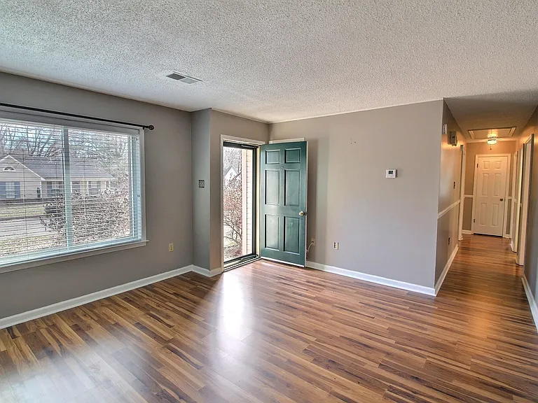 1153 Verlington Dr — Photo 4