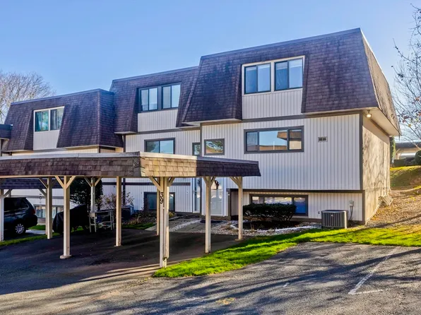 39 Shad Row #39, Suffield, CT 06078