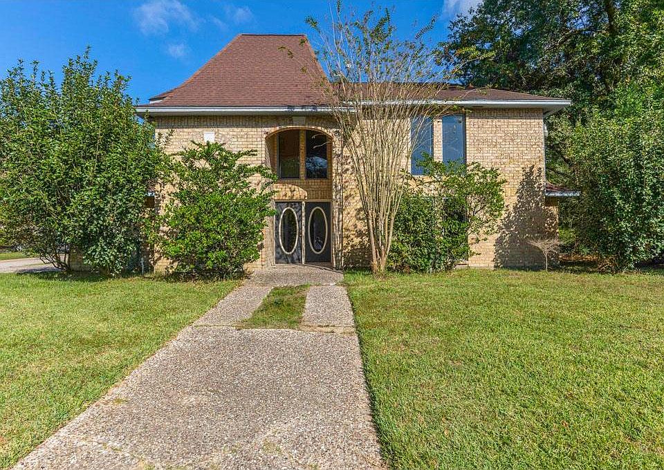 1st image of 17740 S Cypress Villas Dr