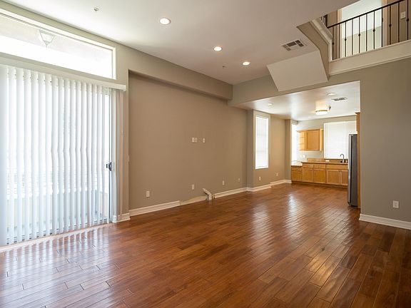 2nd image of 5237 N Willow Crest Ave #101
