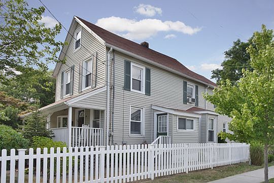 99 Park Ave, Babylon, NY 11702 | Zillow