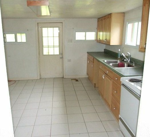 2nd image of 68 Olive St